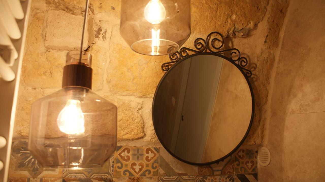 הוילה מולה די בארי La Mansio Del Vicolo מראה חיצוני תמונה